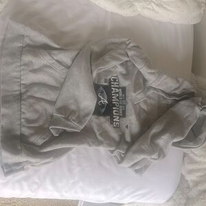 Oversized braves hoodie